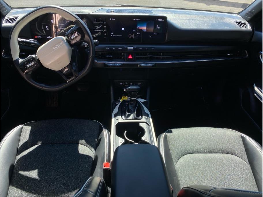 BLACK, 2025 KIA K4 Image 6