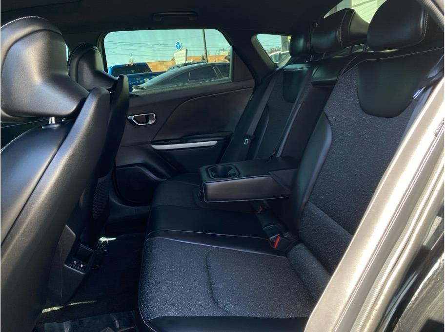 BLACK, 2025 KIA K4 Image 5