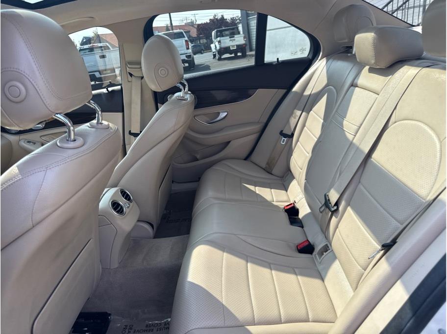WHITE, 2017 MERCEDES-BENZ C-CLASS Image 8