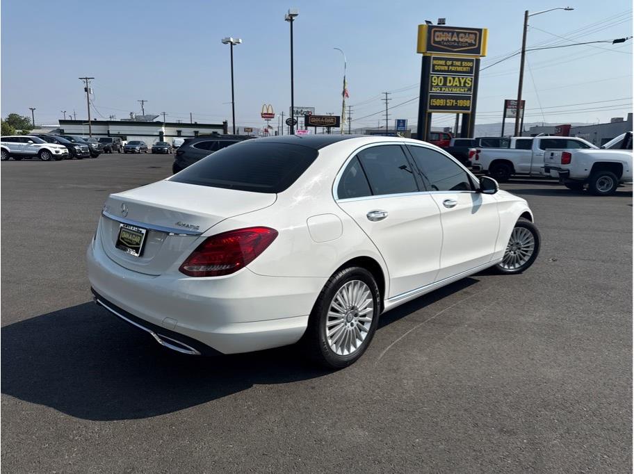 WHITE, 2017 MERCEDES-BENZ C-CLASS Image 2