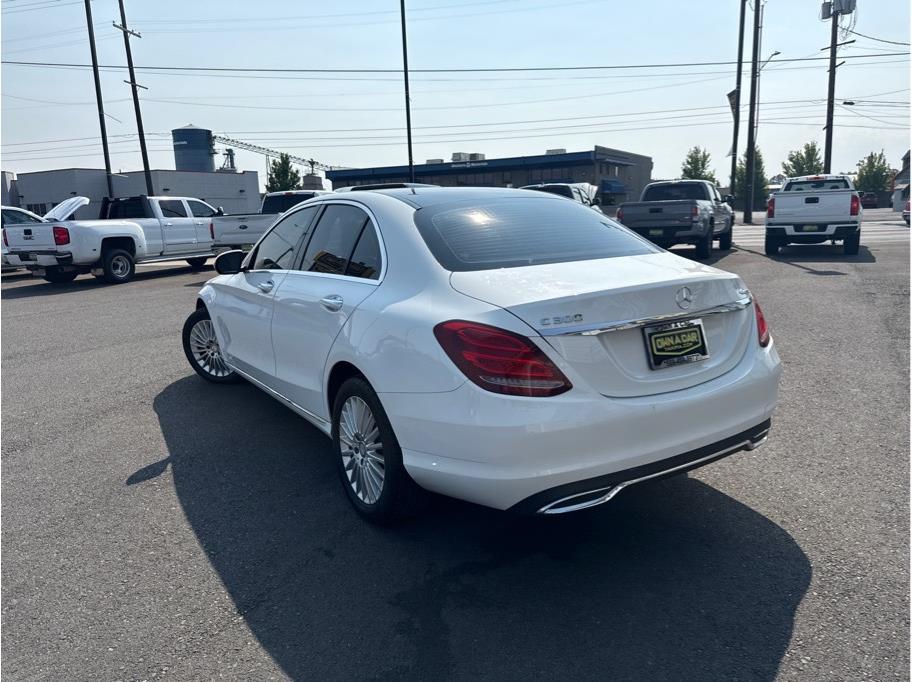 WHITE, 2017 MERCEDES-BENZ C-CLASS Image 4