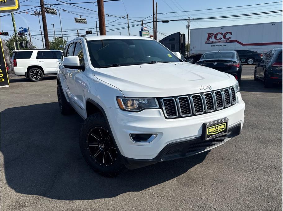WHITE, 2020 JEEP GRAND CHEROKEE Image 3