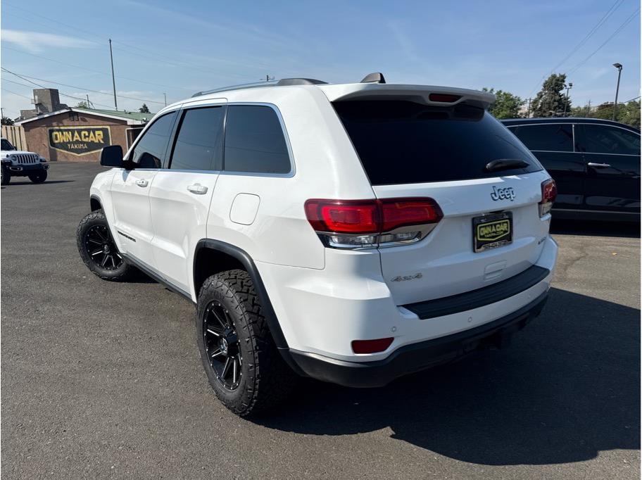 WHITE, 2020 JEEP GRAND CHEROKEE Image 4