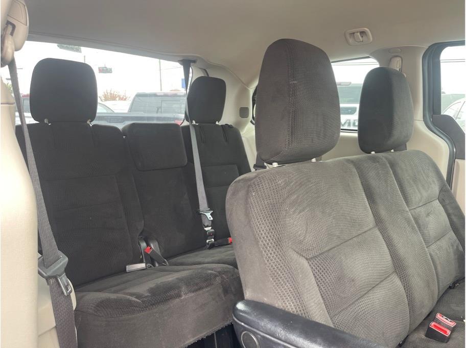 GRAY, 2017 DODGE GRAND CARAVAN PASSENGER Image 8