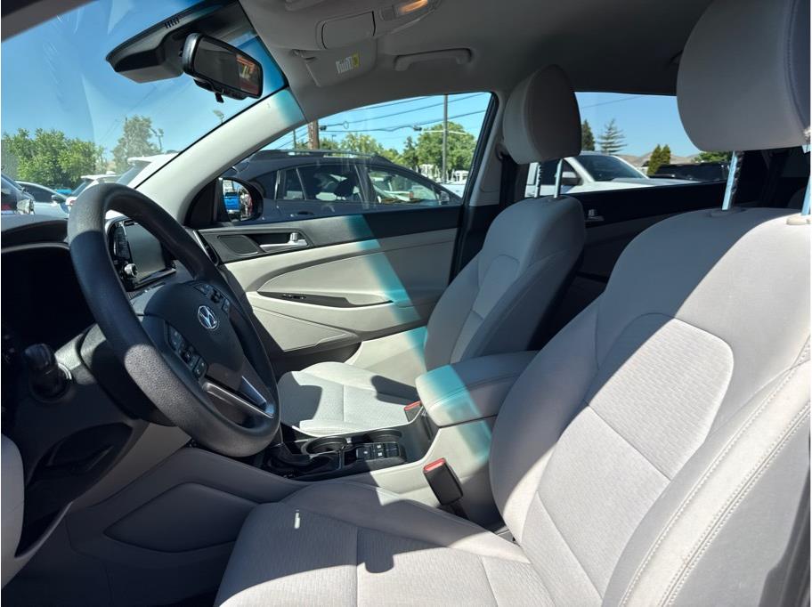 BLACK, 2019 HYUNDAI TUCSON Image 9