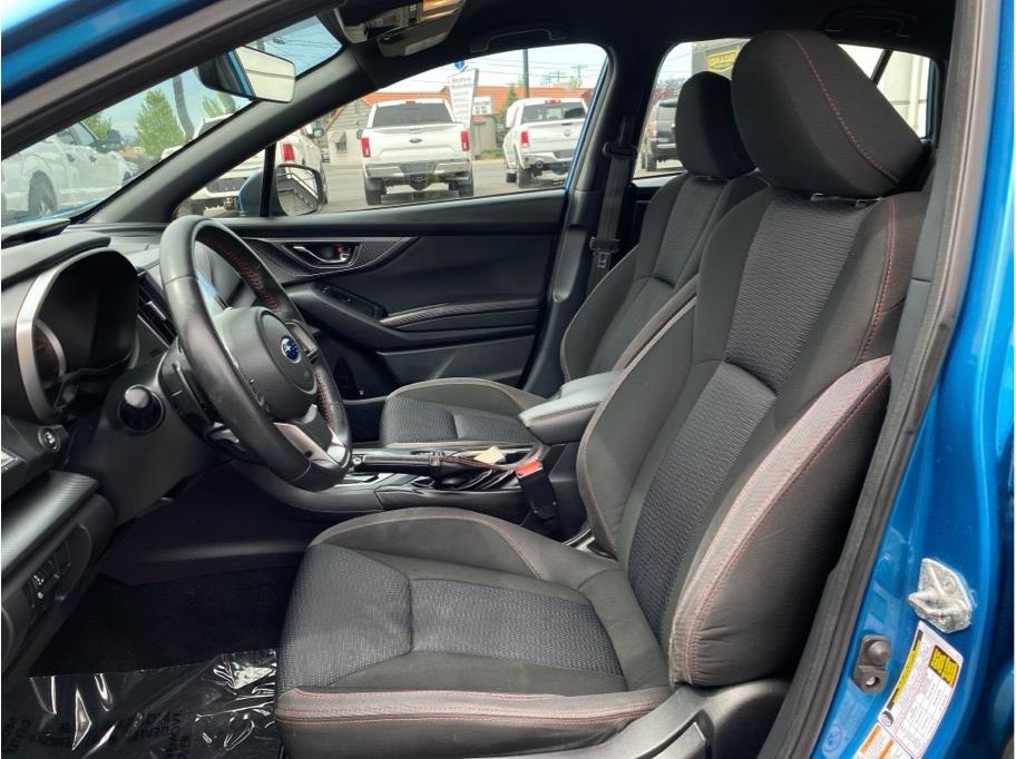 BLUE, 2017 SUBARU IMPREZA Image 10
