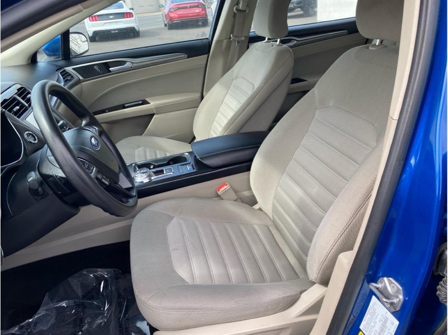 BLUE, 2017 FORD FUSION Image 10