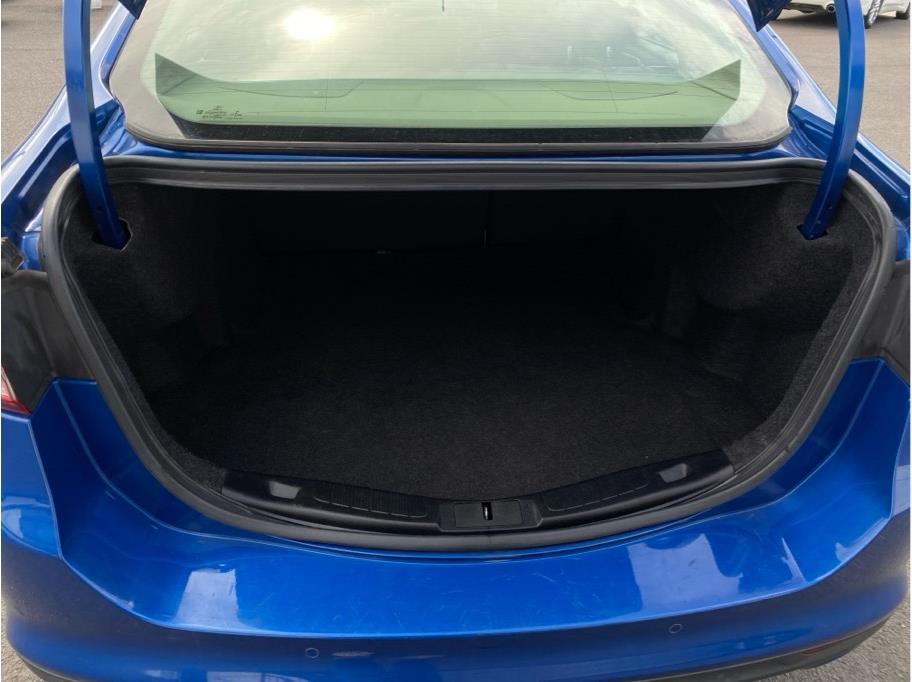 BLUE, 2017 FORD FUSION Image 6