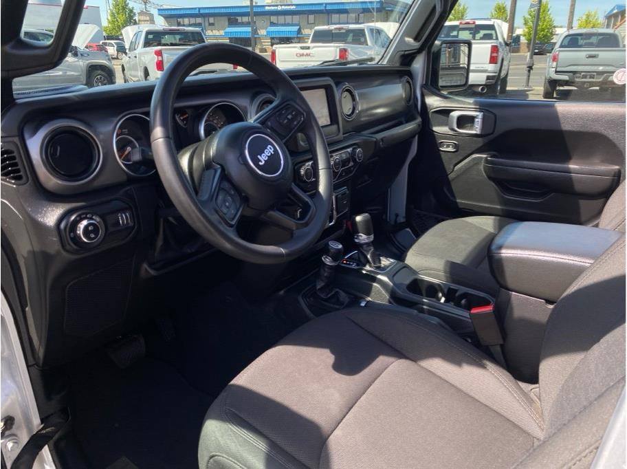 SILVER, 2023 JEEP GLADIATOR Image 8