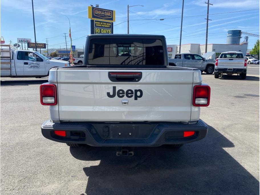 SILVER, 2023 JEEP GLADIATOR Image 5