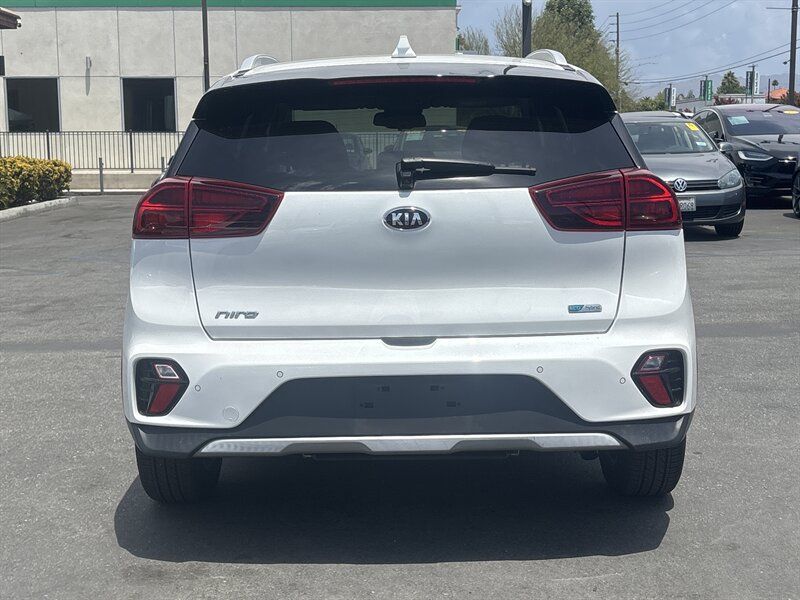 WHITE, 2020 KIA NIRO Image 7