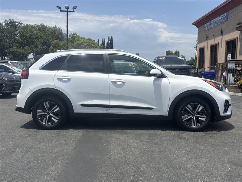 WHITE, 2020 KIA NIRO Thumnail Image 11