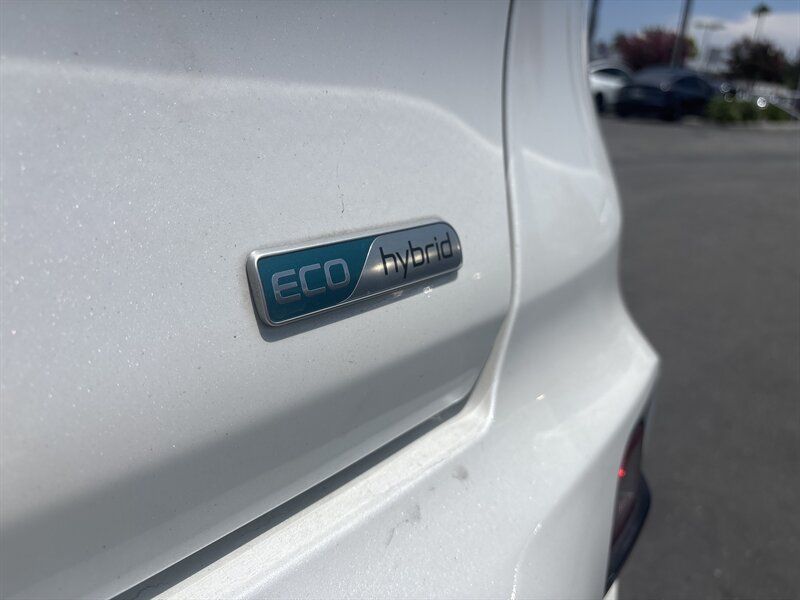WHITE, 2020 KIA NIRO Thumnail Image 9