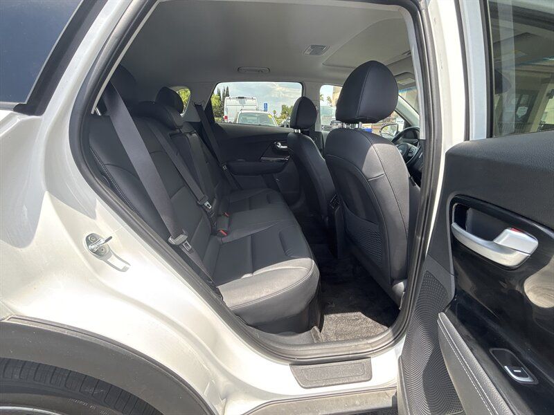 WHITE, 2020 KIA NIRO Thumnail Image 18