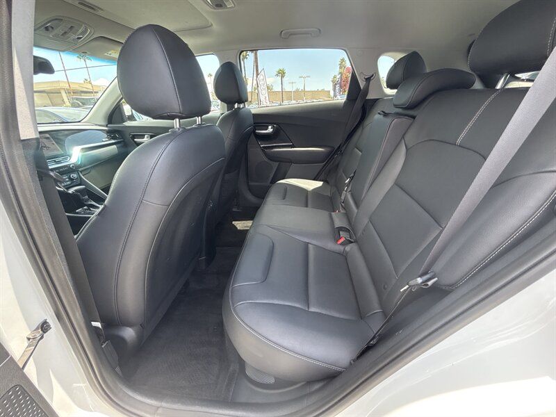 WHITE, 2020 KIA NIRO Thumnail Image 16