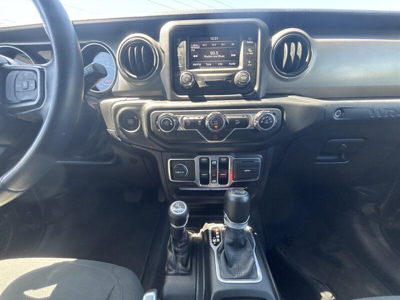 BLACK, 2018 JEEP WRANGLER UNLIMITED Thumnail Image 19