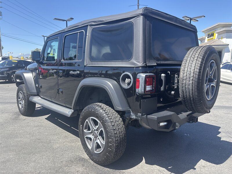 BLACK, 2018 JEEP WRANGLER UNLIMITED Thumnail Image 4