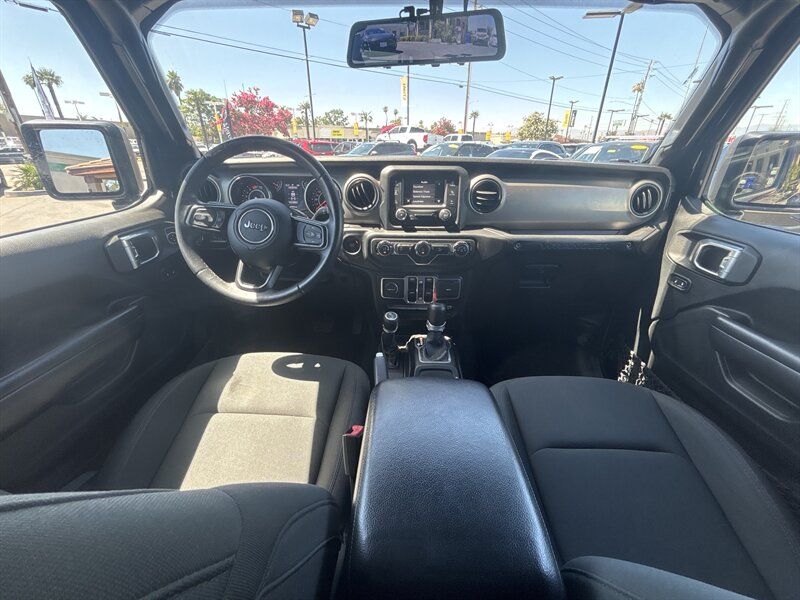 BLACK, 2018 JEEP WRANGLER UNLIMITED Thumnail Image 13
