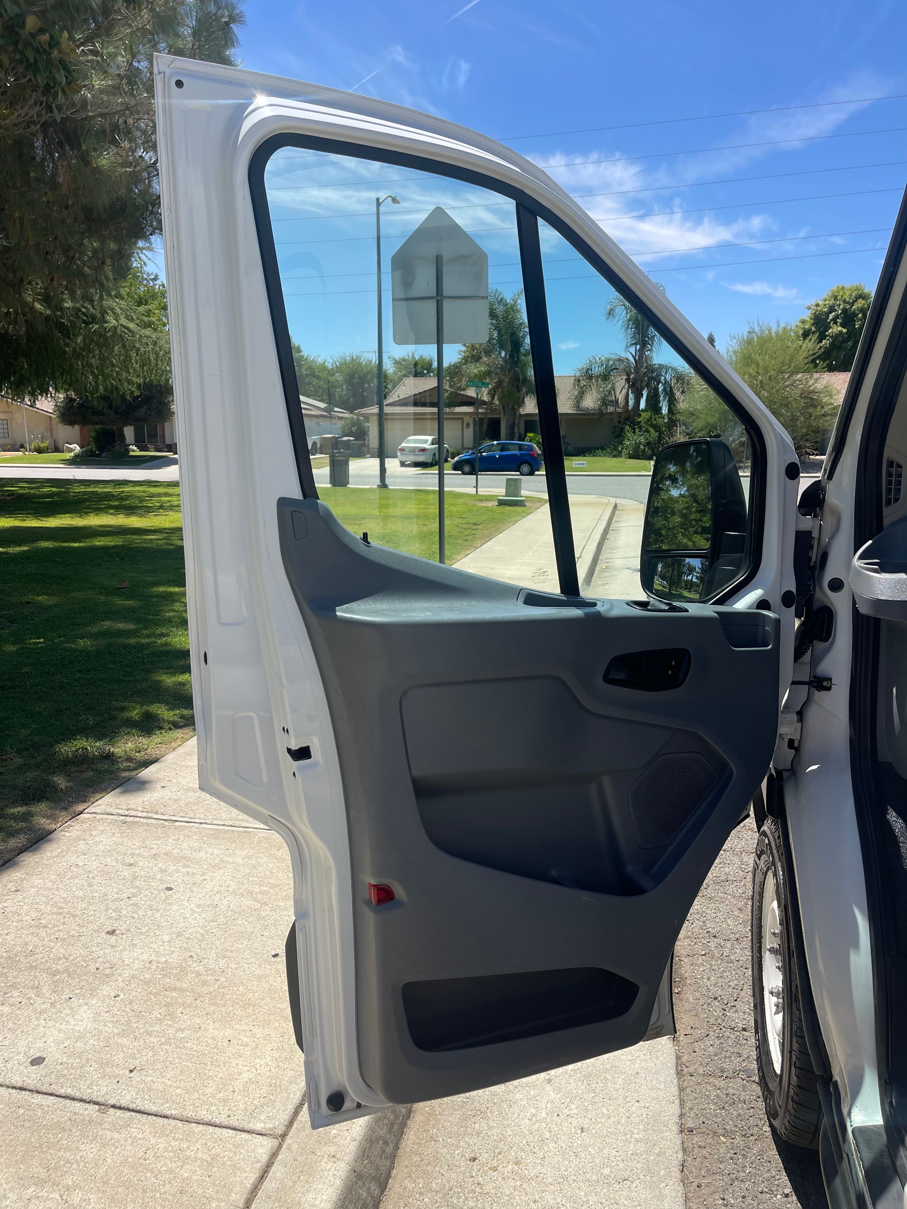 N / A, 2019 FORD TRANSIT 150 VAN Thumnail Image 15