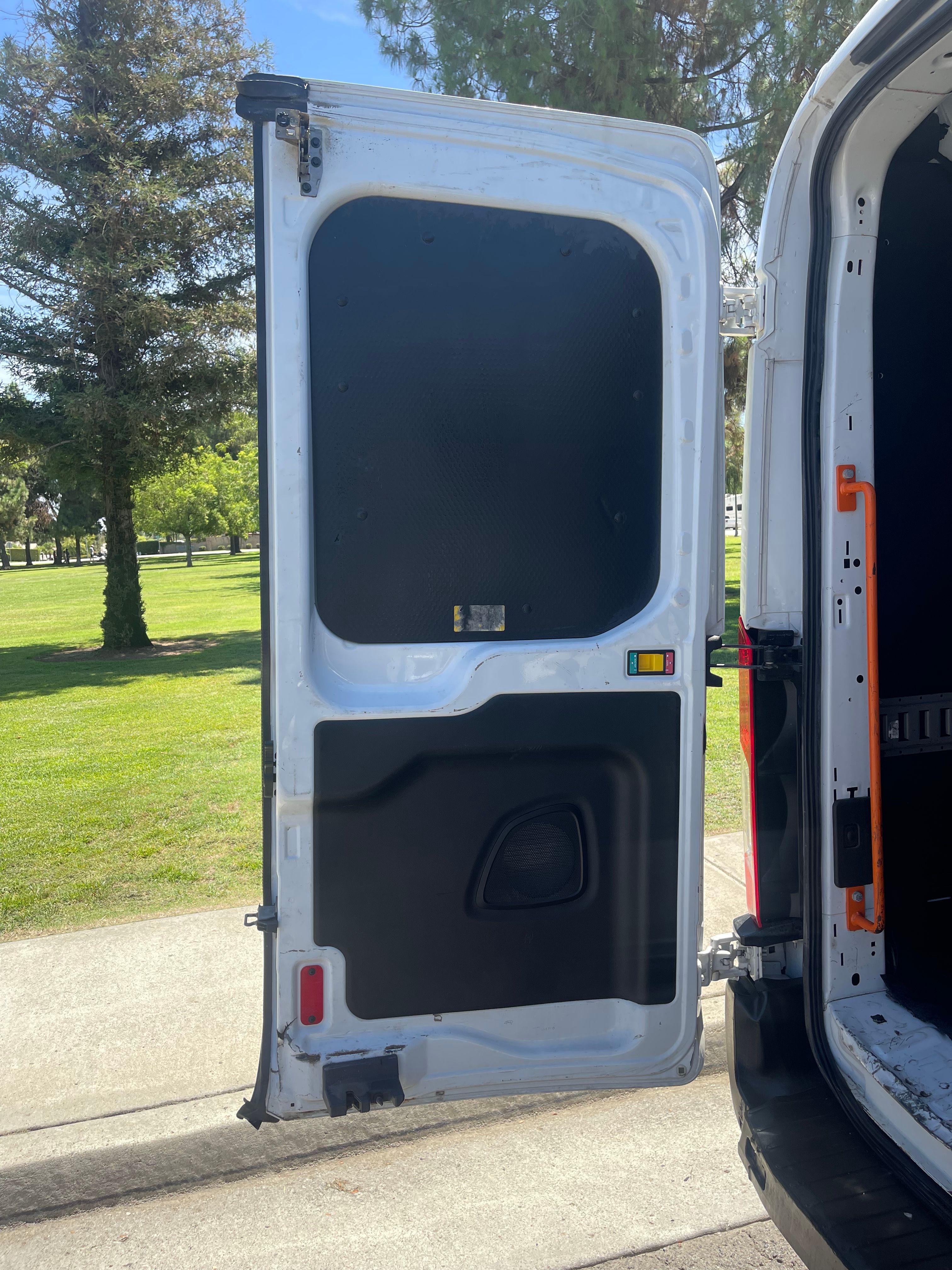 N / A, 2019 FORD TRANSIT 150 VAN Thumnail Image 17
