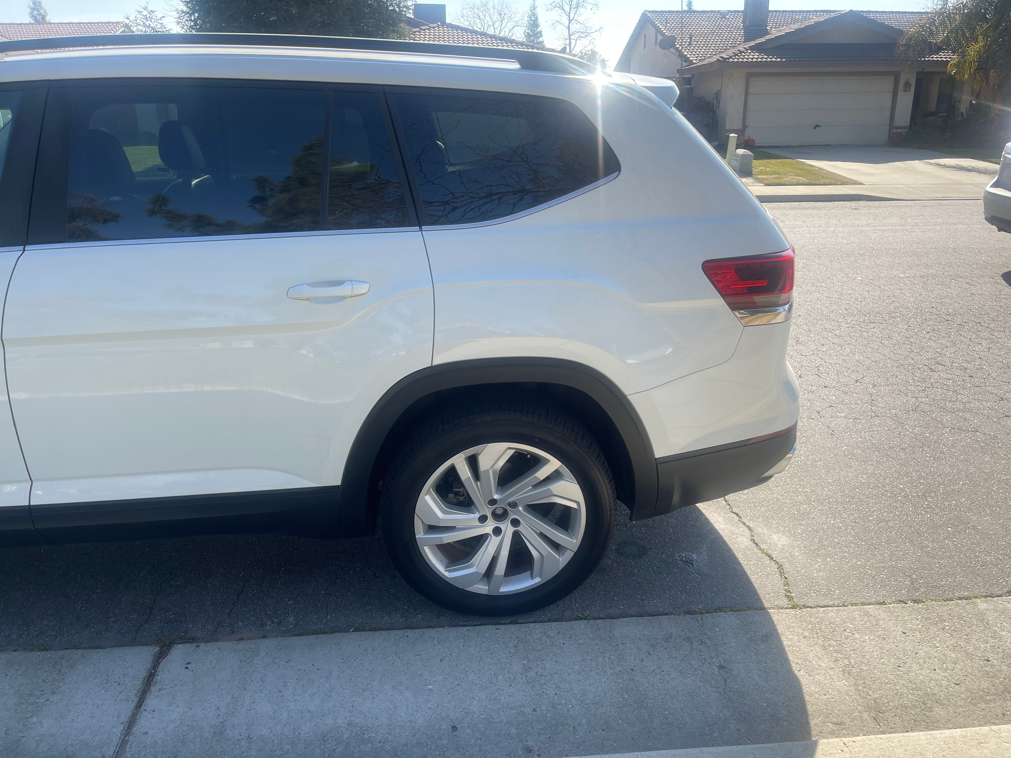 2021 VOLKSWAGEN ATLAS Image 8