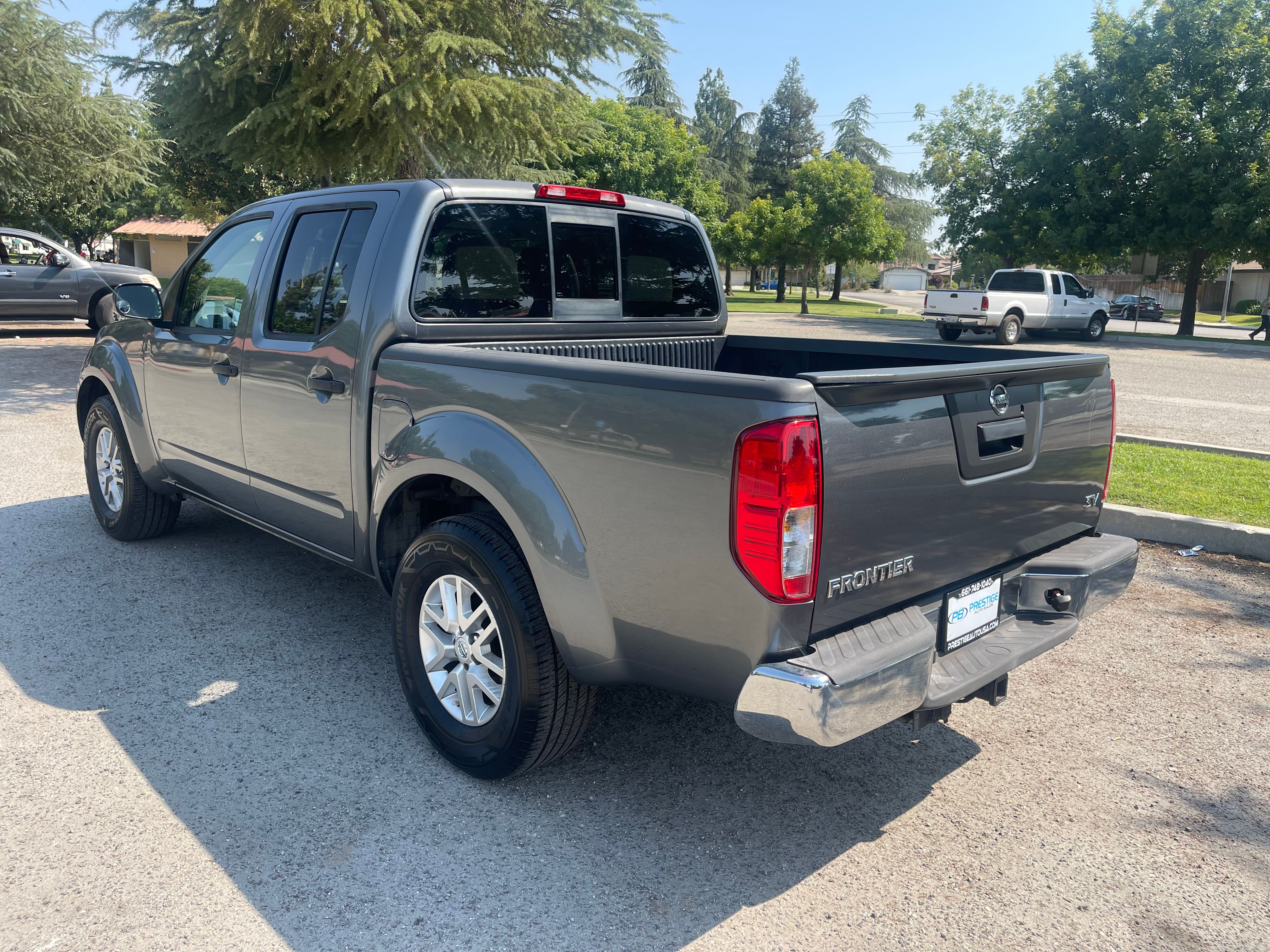N / A, 2017 NISSAN FRONTIER CREW CAB Thumnail Image 4