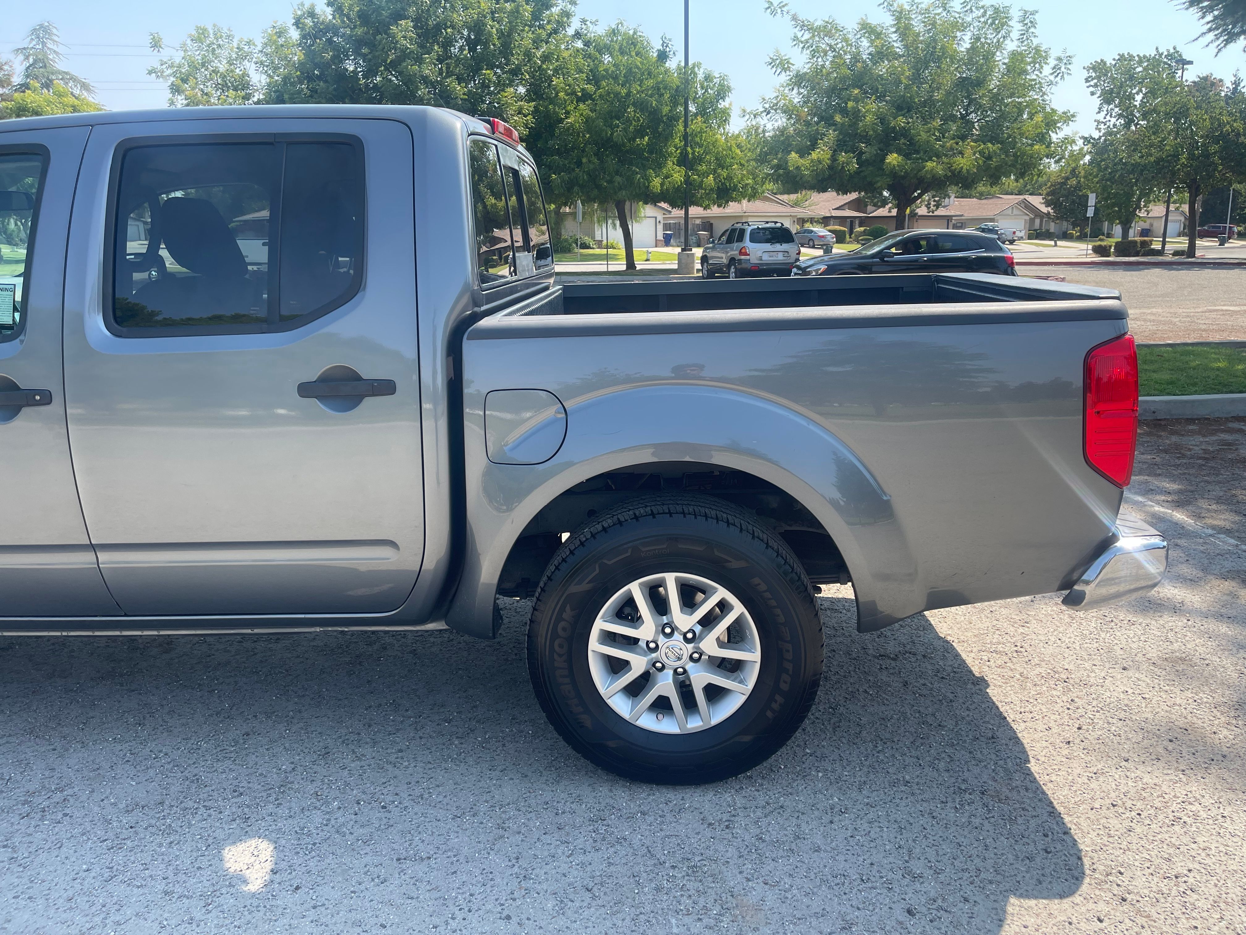 N / A, 2017 NISSAN FRONTIER CREW CAB Thumnail Image 8
