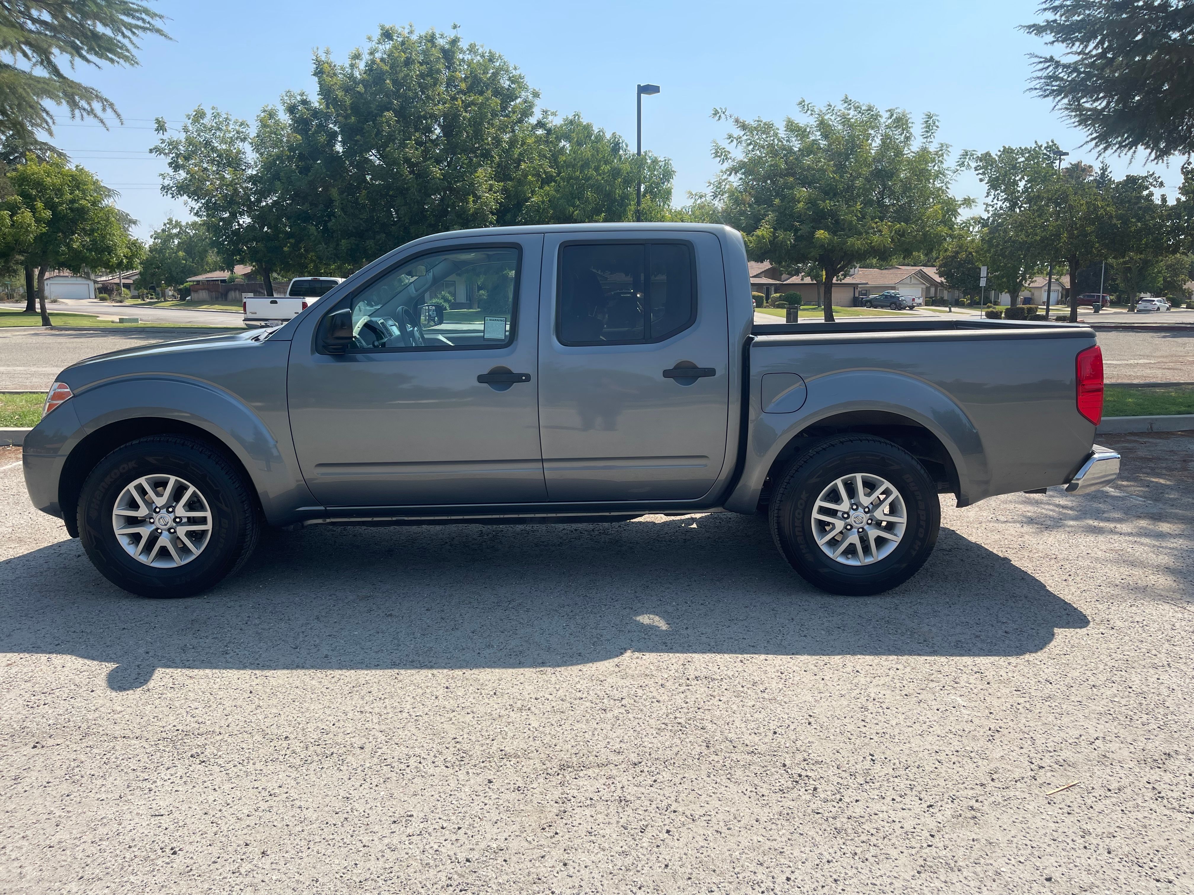 N / A, 2017 NISSAN FRONTIER CREW CAB Thumnail Image 10