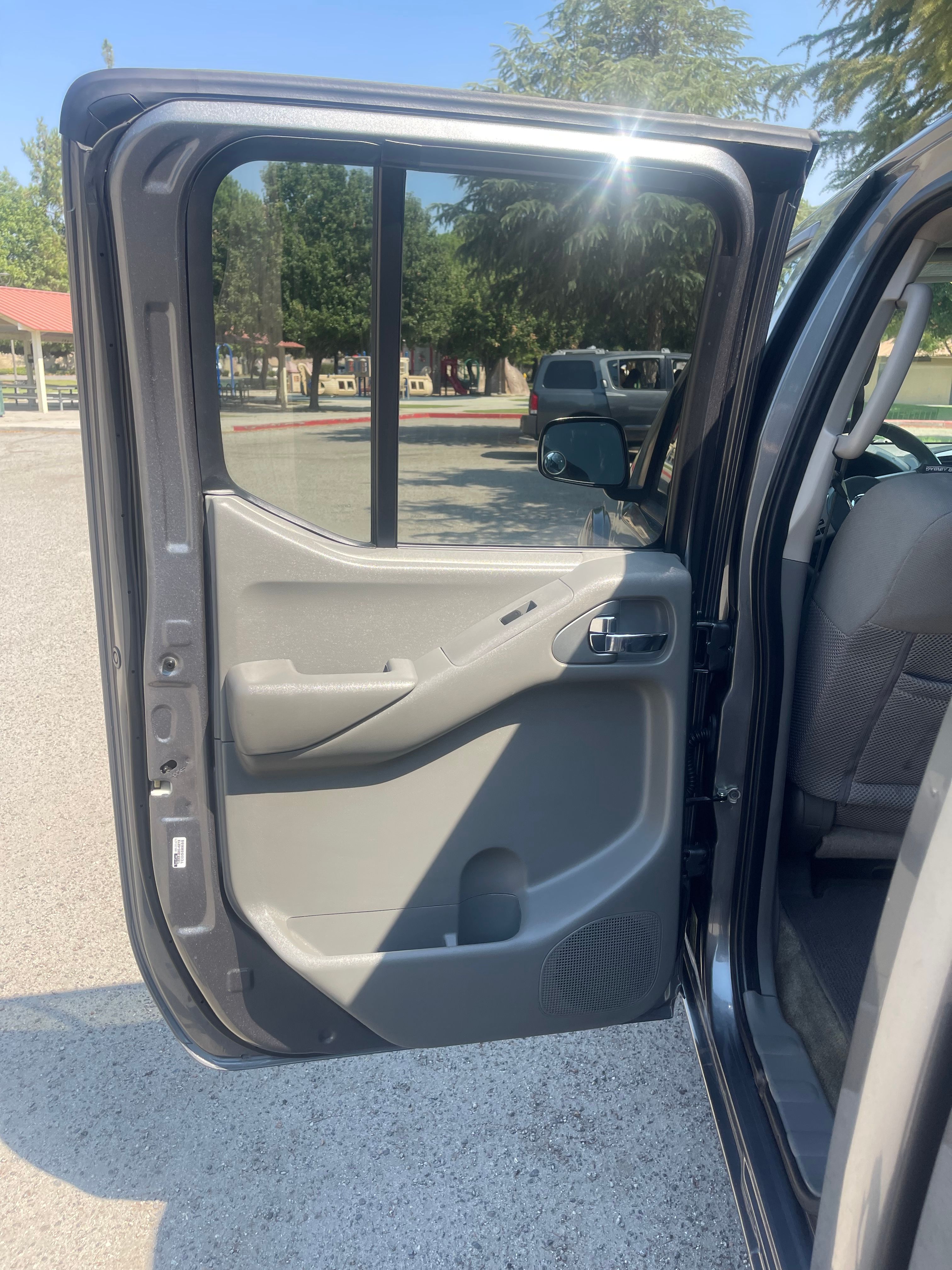 N / A, 2017 NISSAN FRONTIER CREW CAB Thumnail Image 24