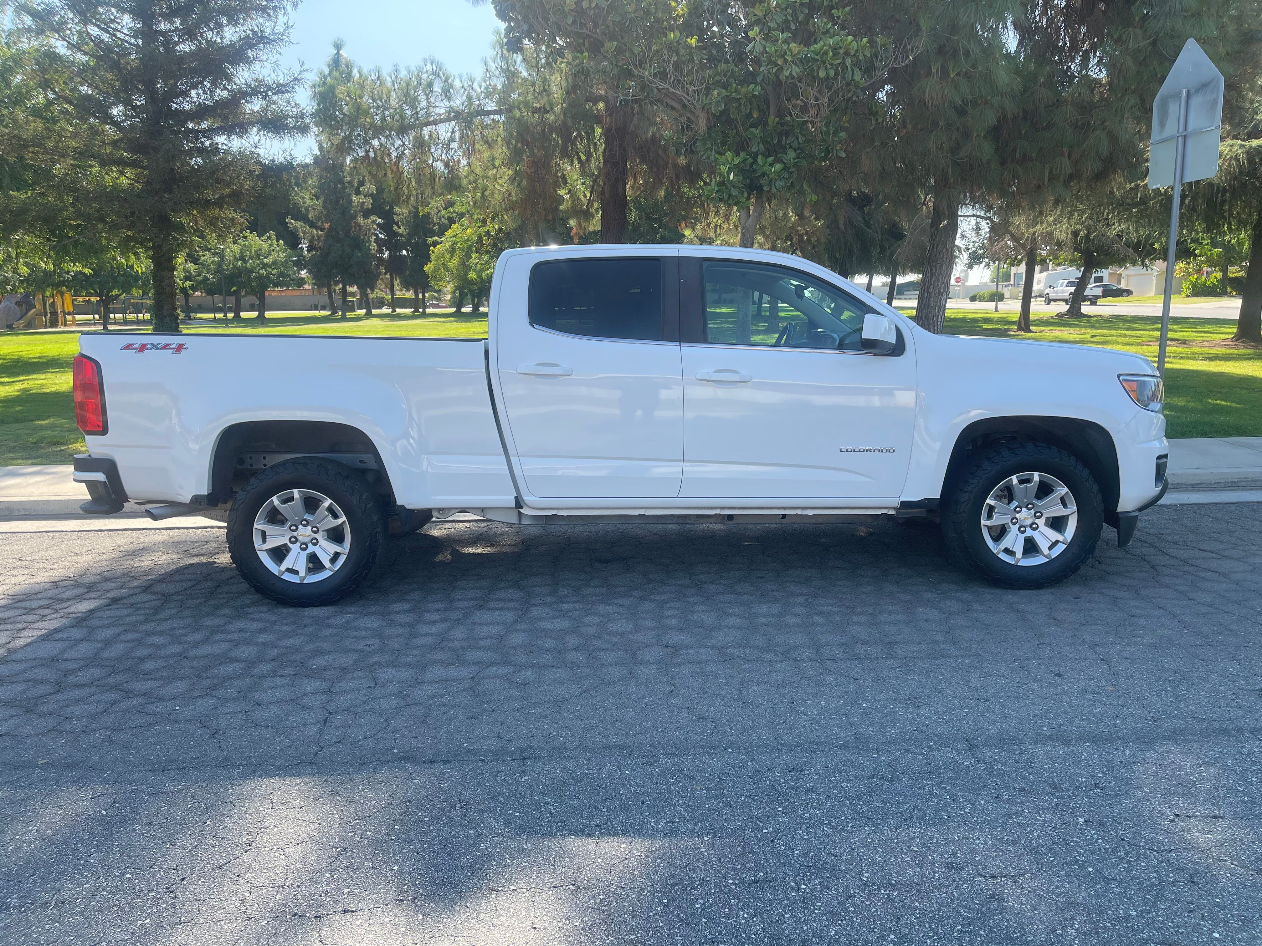 N / A, 2020 CHEVROLET COLORADO CREW CAB Image 9