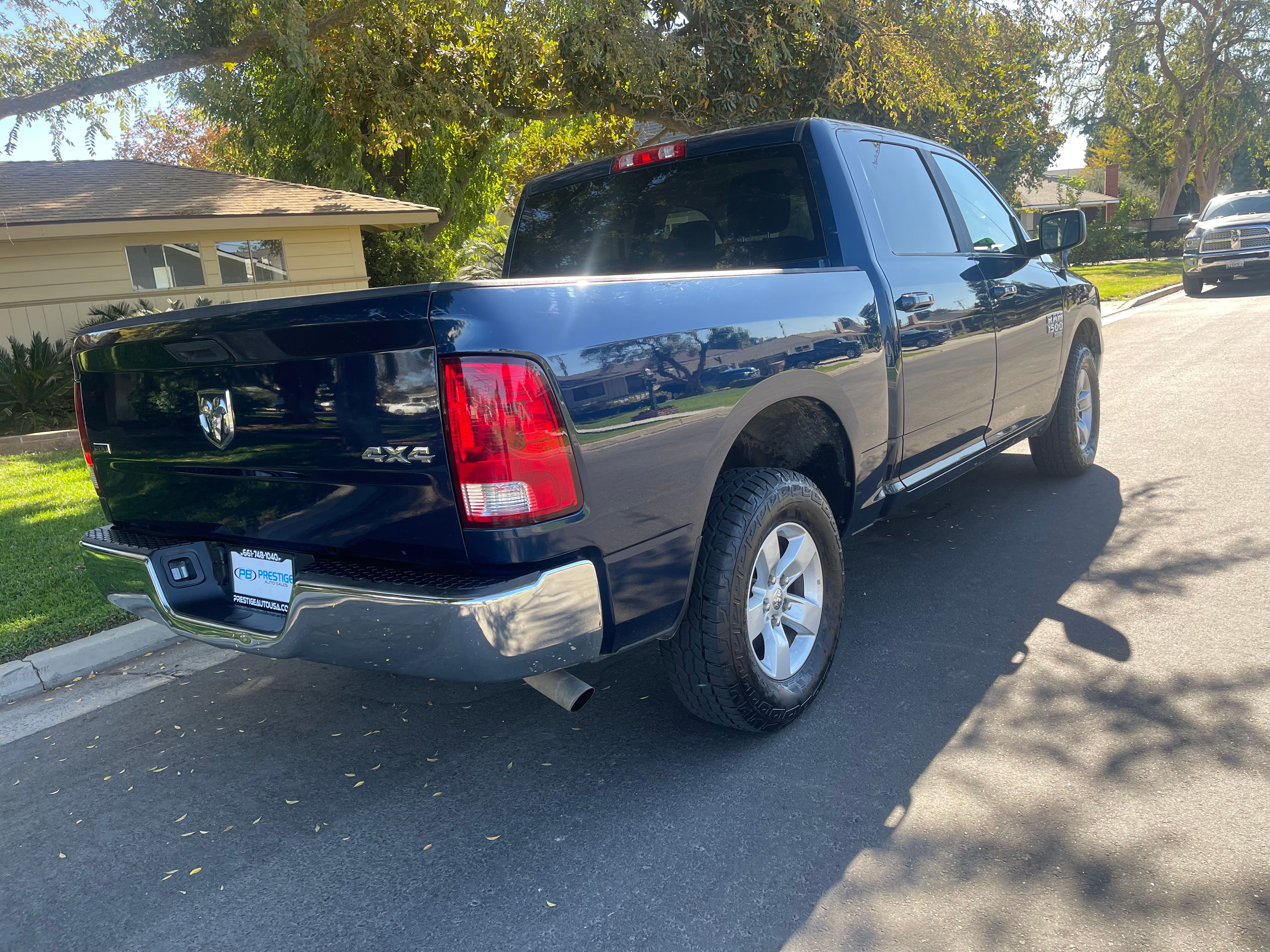 N / A, 2021 RAM 1500 CLASSIC CREW CAB Thumnail Image 3