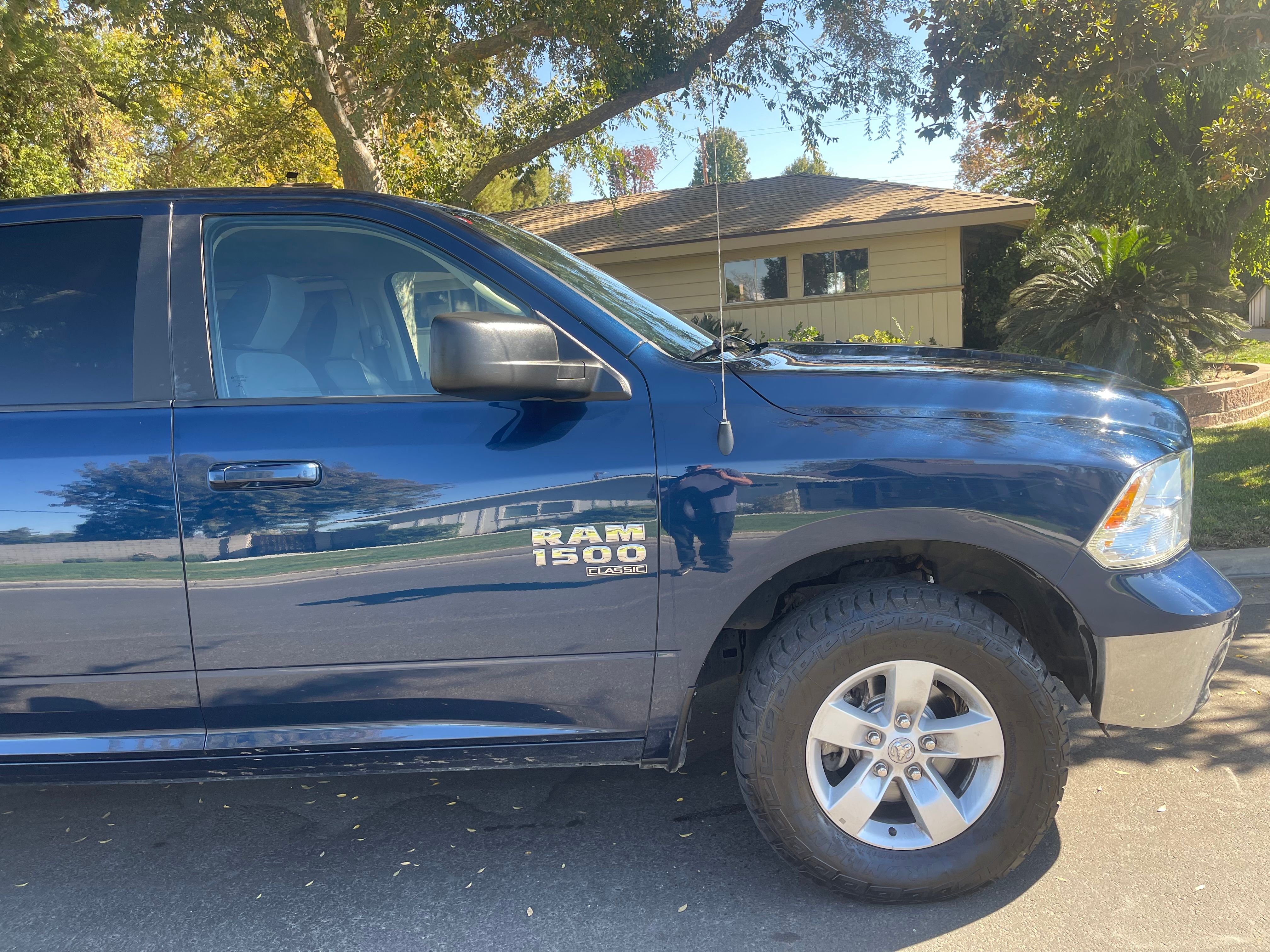 N / A, 2021 RAM 1500 CLASSIC CREW CAB Thumnail Image 5