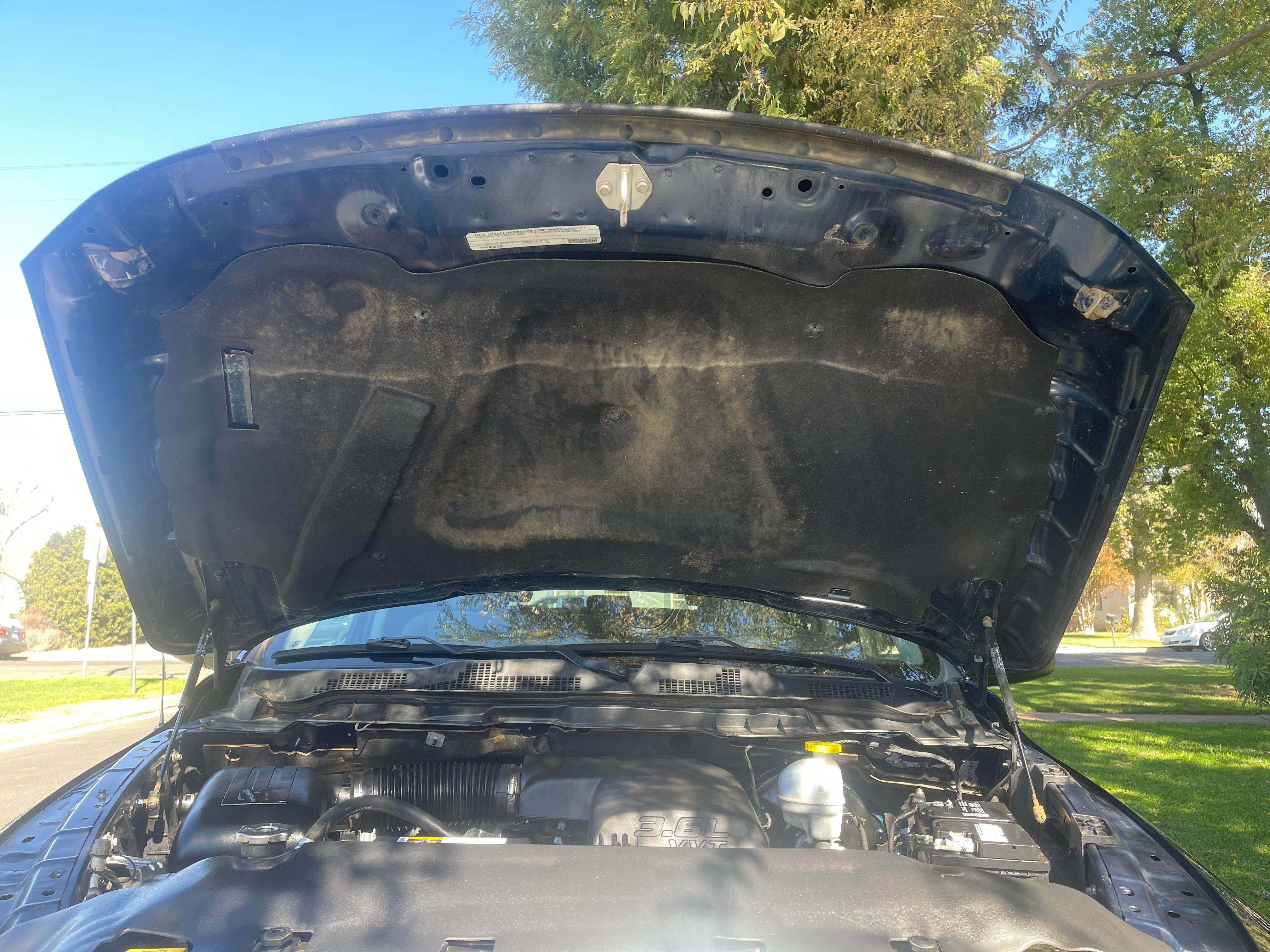 N / A, 2021 RAM 1500 CLASSIC CREW CAB Thumnail Image 16