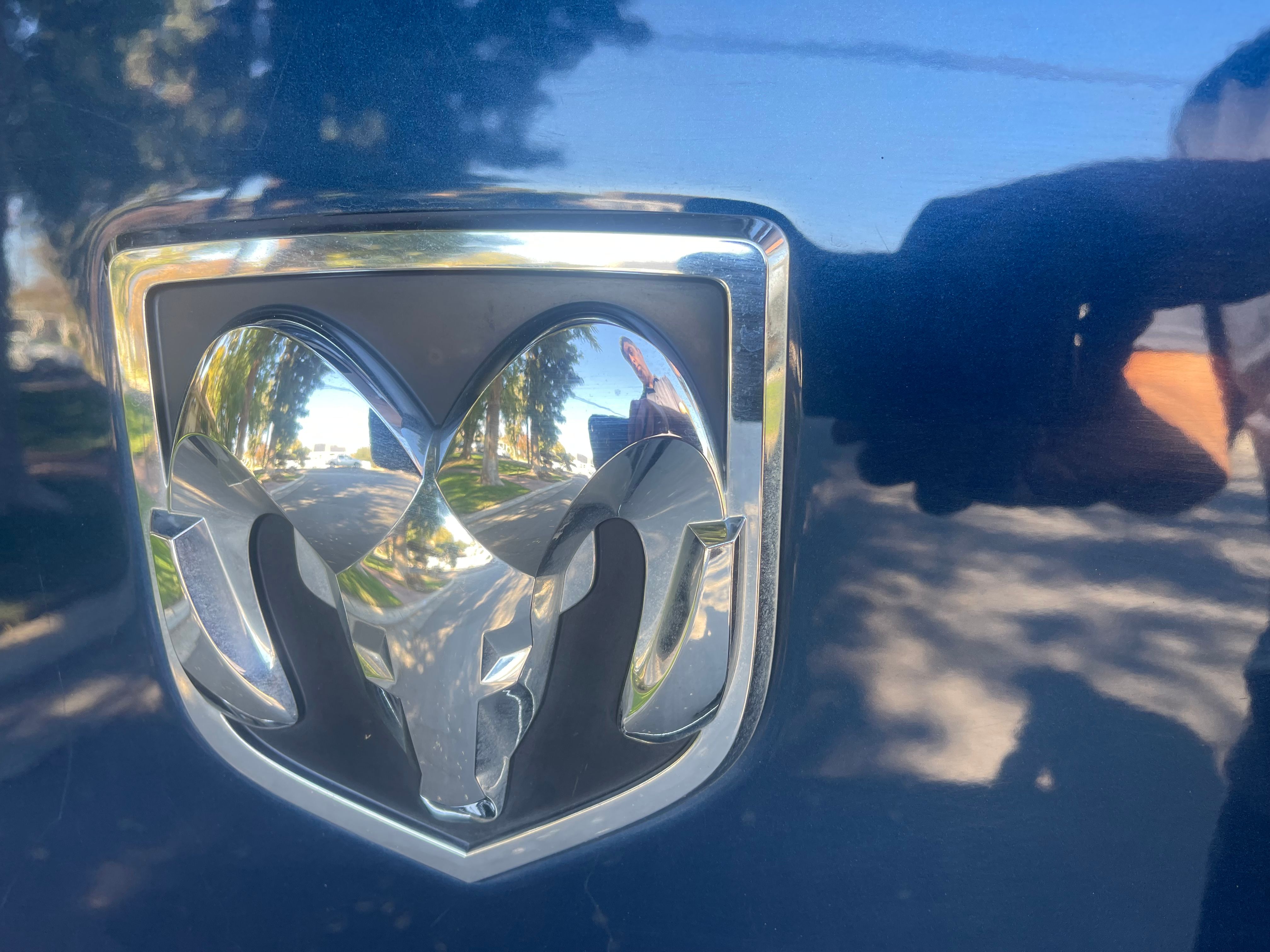 N / A, 2021 RAM 1500 CLASSIC CREW CAB Thumnail Image 18