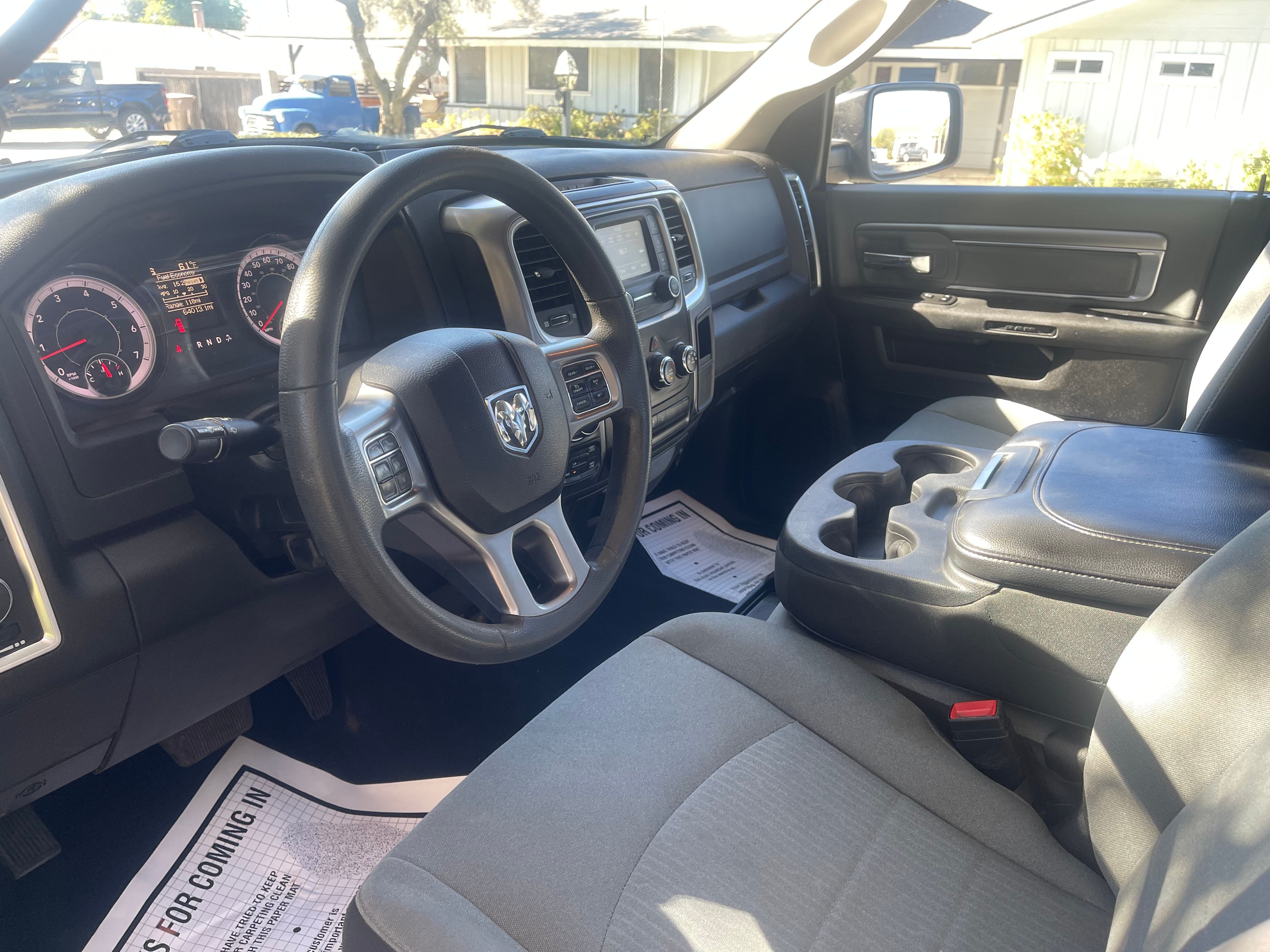 N / A, 2021 RAM 1500 CLASSIC CREW CAB Thumnail Image 26