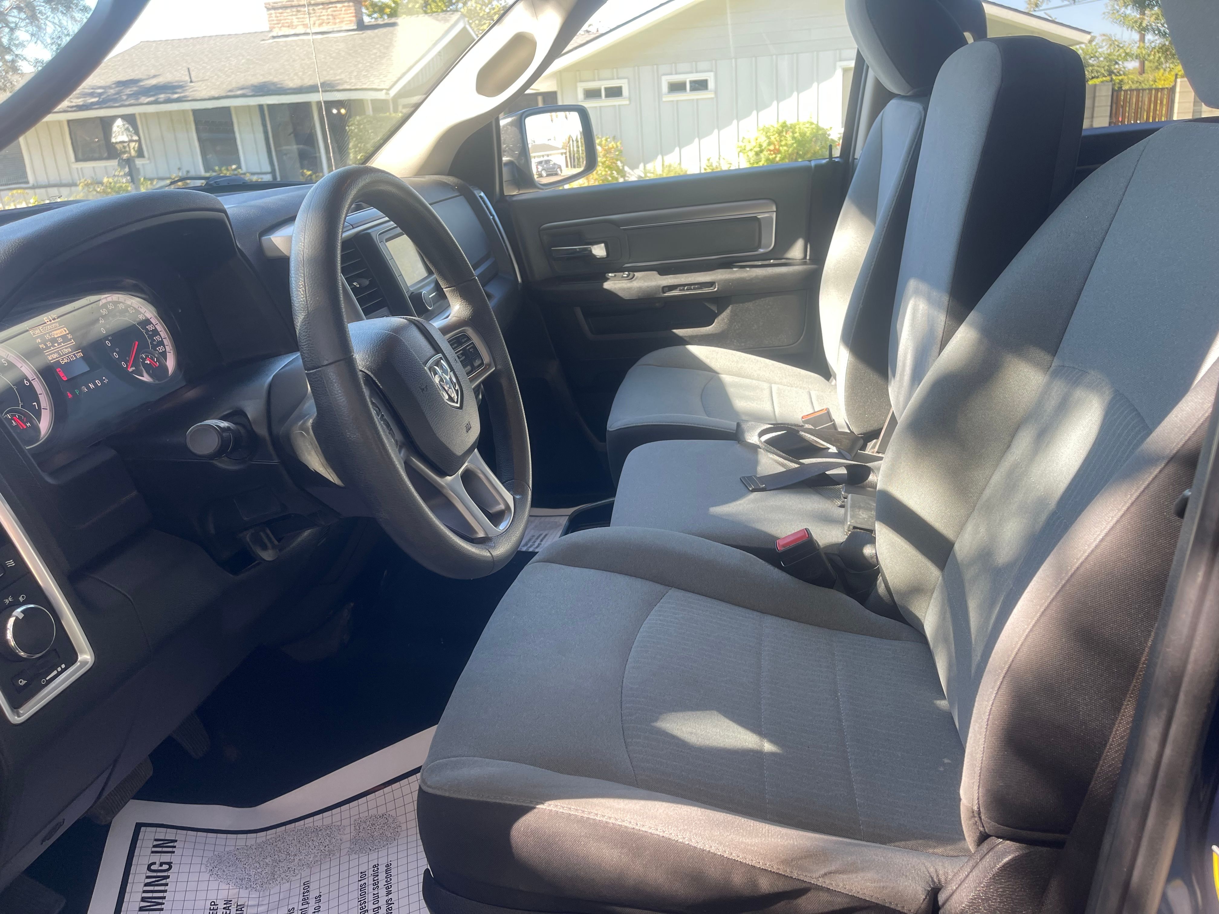 N / A, 2021 RAM 1500 CLASSIC CREW CAB Thumnail Image 29