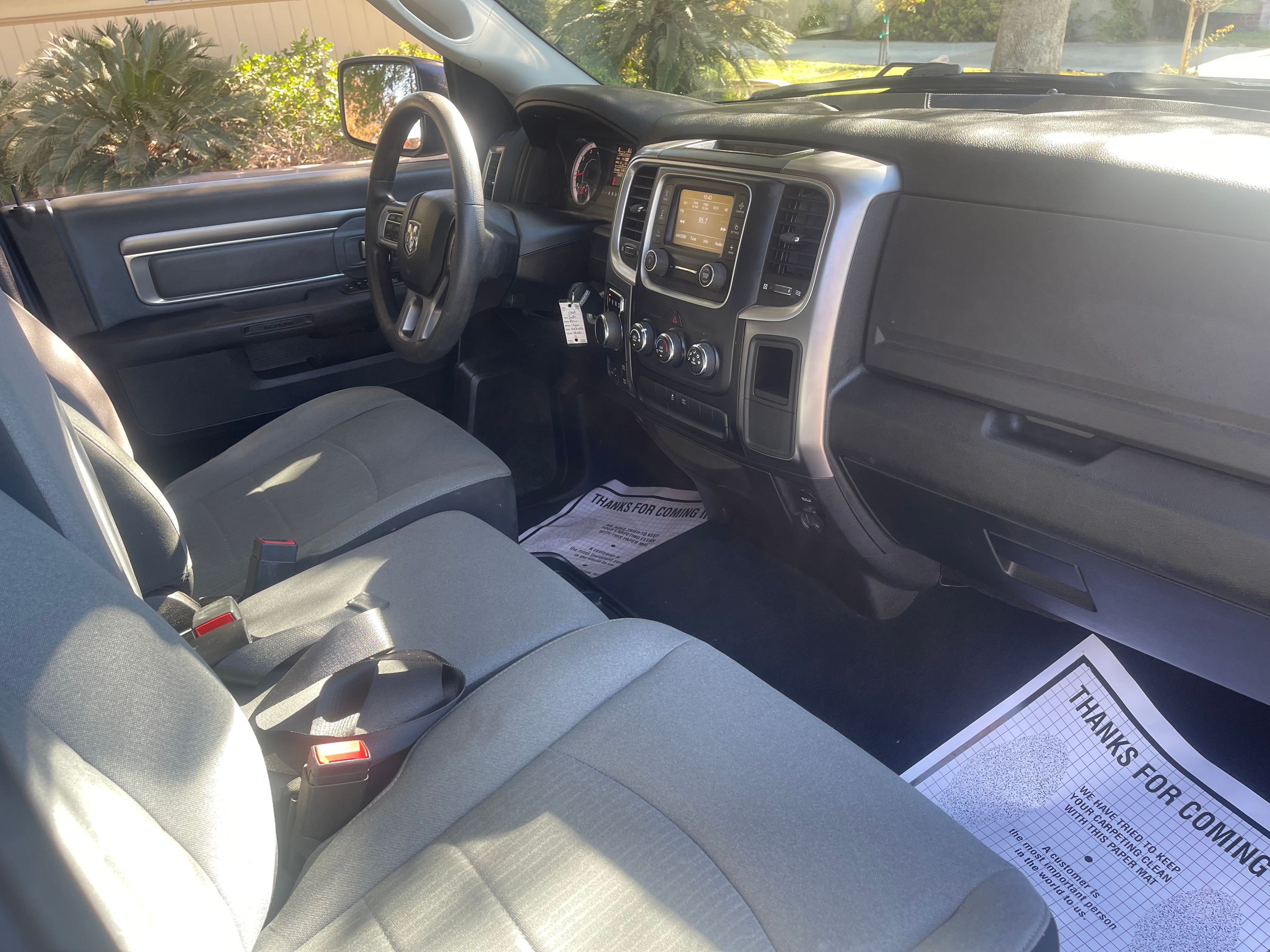 N / A, 2021 RAM 1500 CLASSIC CREW CAB Thumnail Image 31