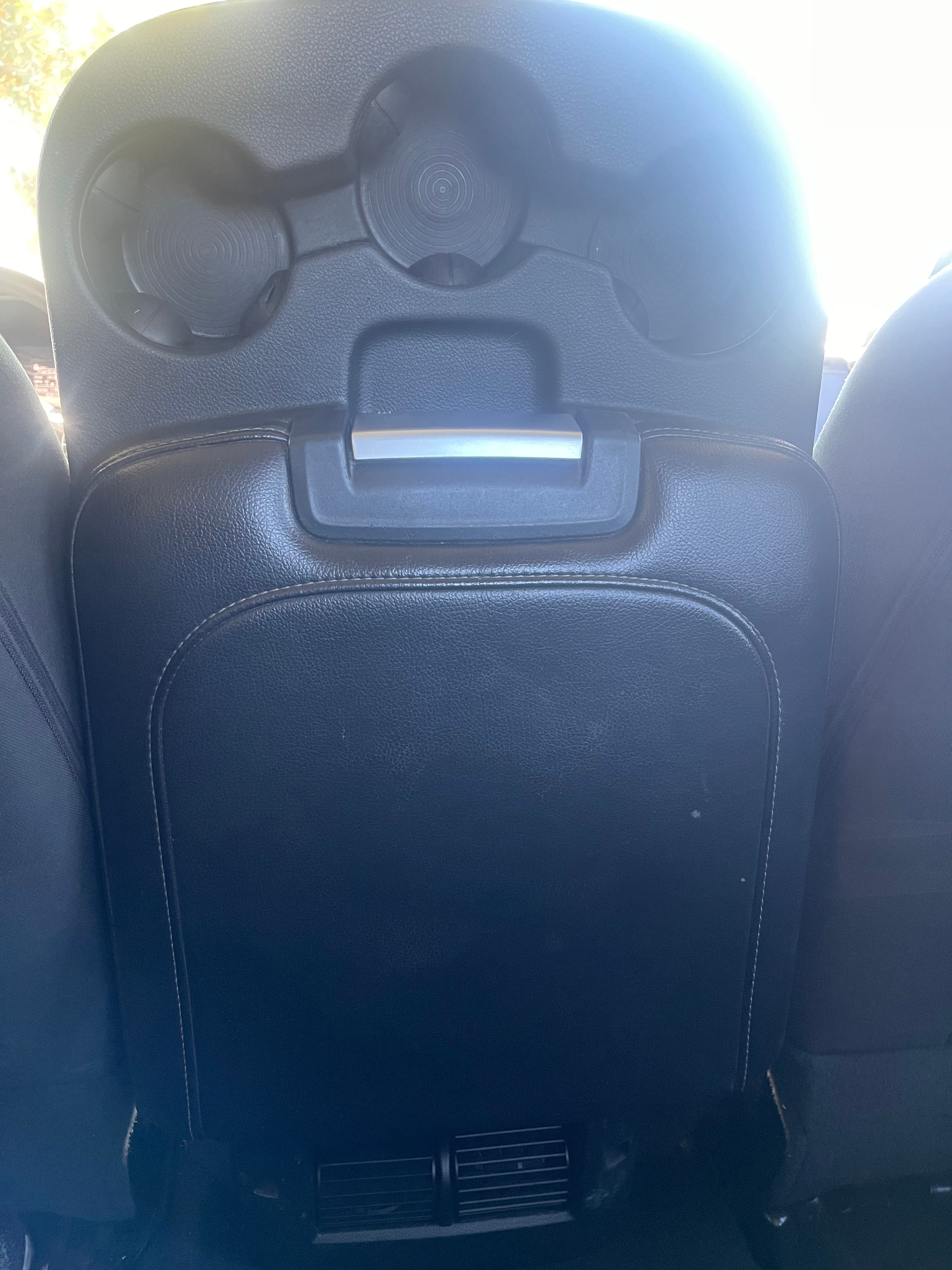 N / A, 2021 RAM 1500 CLASSIC CREW CAB Thumnail Image 37