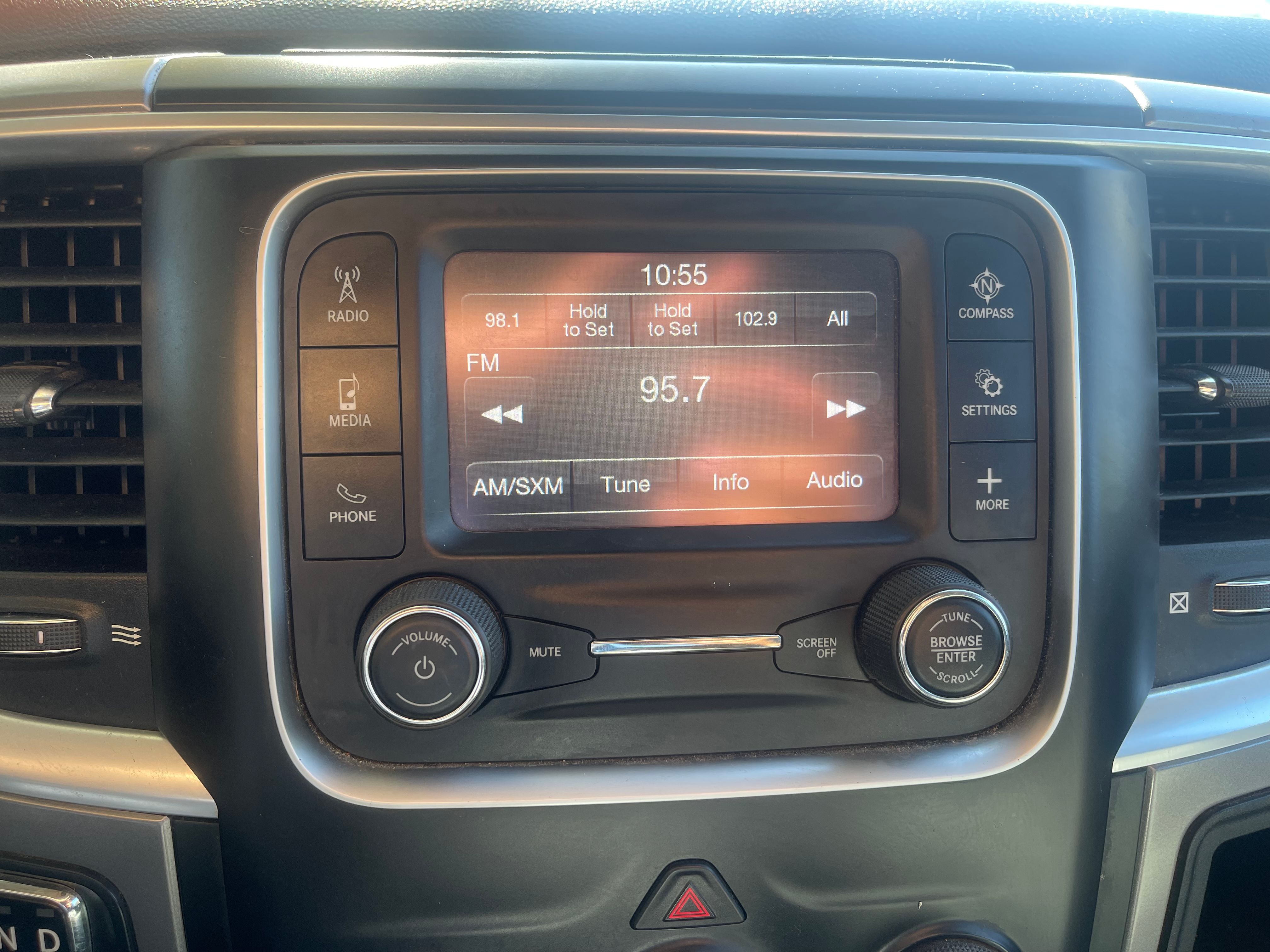 N / A, 2021 RAM 1500 CLASSIC CREW CAB Image 44