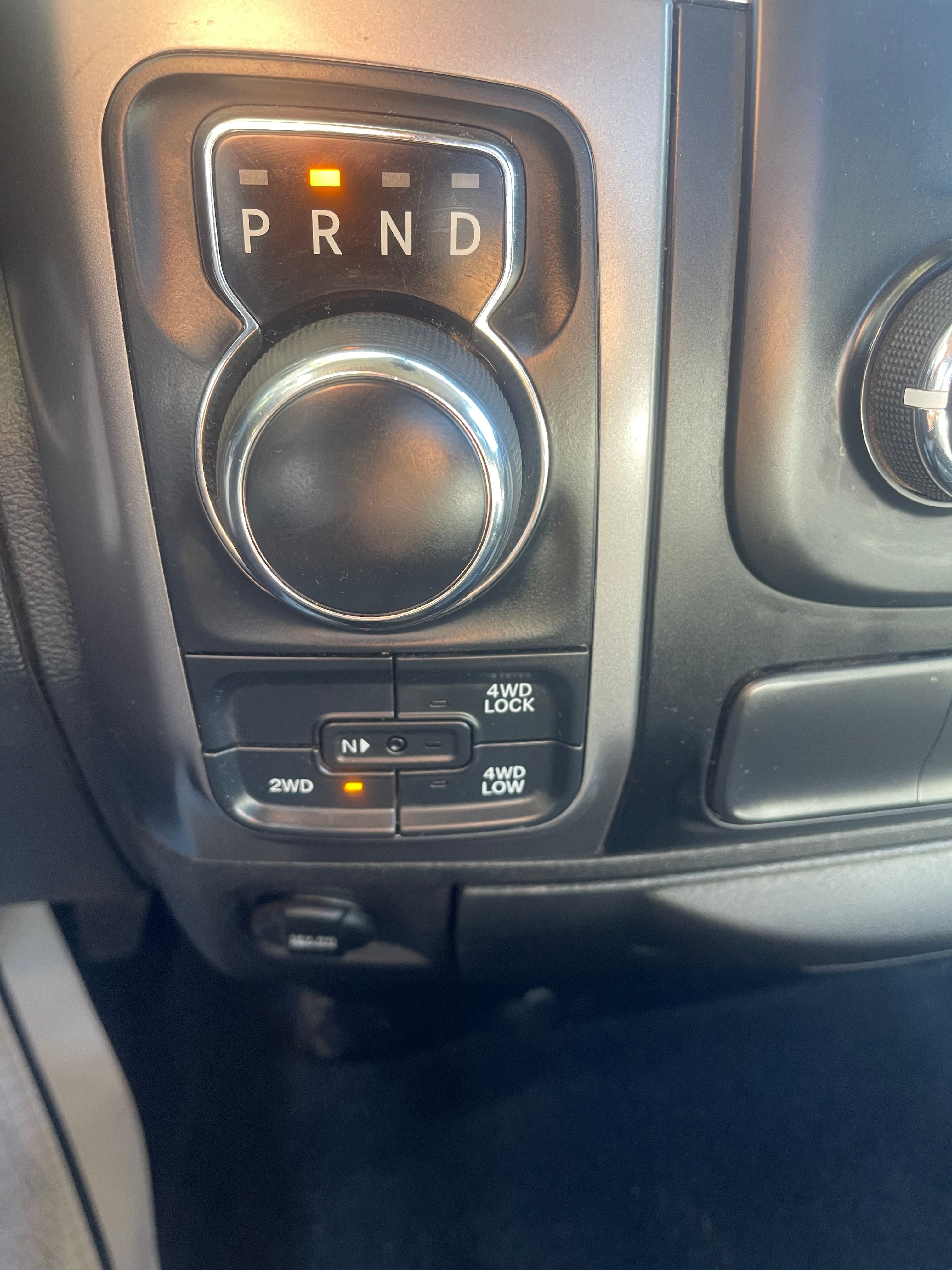 N / A, 2021 RAM 1500 CLASSIC CREW CAB Thumnail Image 48