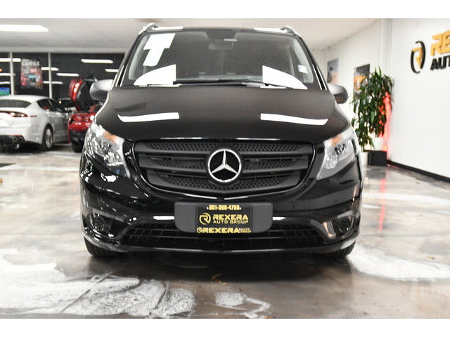 BLACK, 2017 MERCEDES-BENZ MINI-VAN Thumnail Image 2