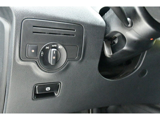 BLACK, 2017 MERCEDES-BENZ MINI-VAN Thumnail Image 32