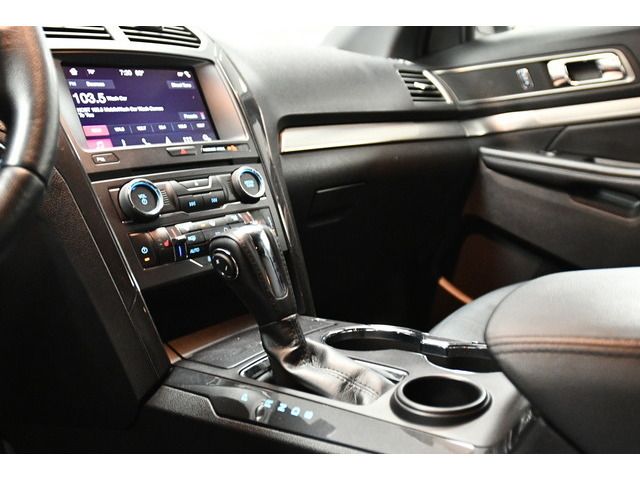 WHITE, 2018 FORD EXPLORER Thumnail Image 31