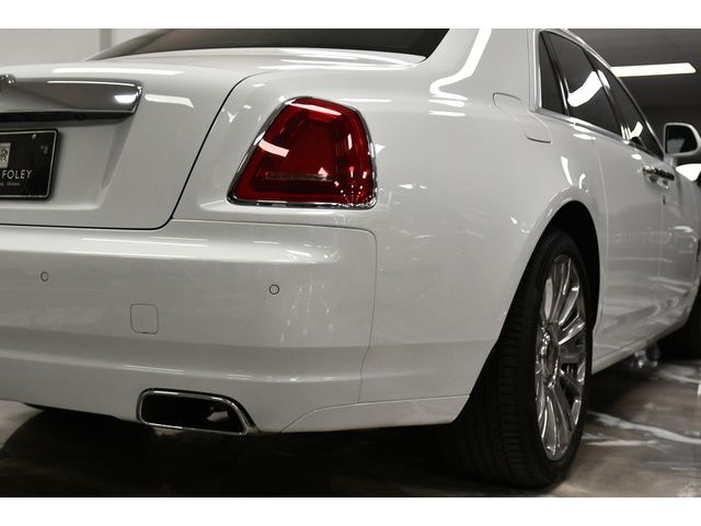 WHITE, 2020 ROLLS-ROYCE GHOST SERIES II Thumnail Image 20