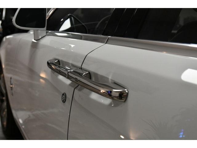 WHITE, 2020 ROLLS-ROYCE GHOST SERIES II Thumnail Image 21