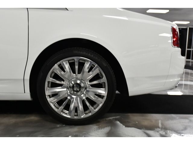 WHITE, 2020 ROLLS-ROYCE GHOST SERIES II Thumnail Image 24