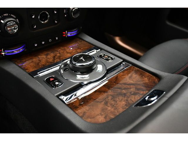 WHITE, 2020 ROLLS-ROYCE GHOST SERIES II Thumnail Image 62