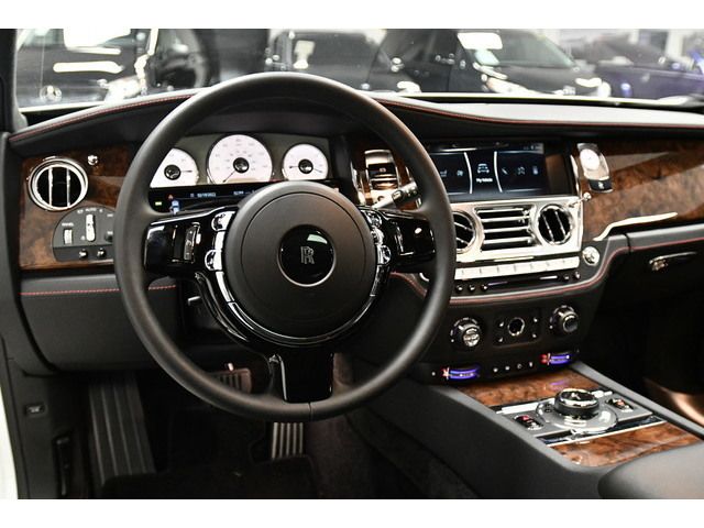 WHITE, 2020 ROLLS-ROYCE GHOST SERIES II Thumnail Image 72