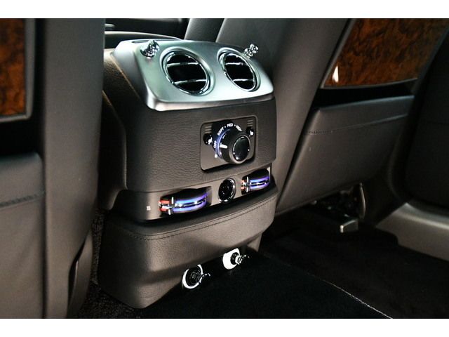 WHITE, 2020 ROLLS-ROYCE GHOST SERIES II Thumnail Image 73