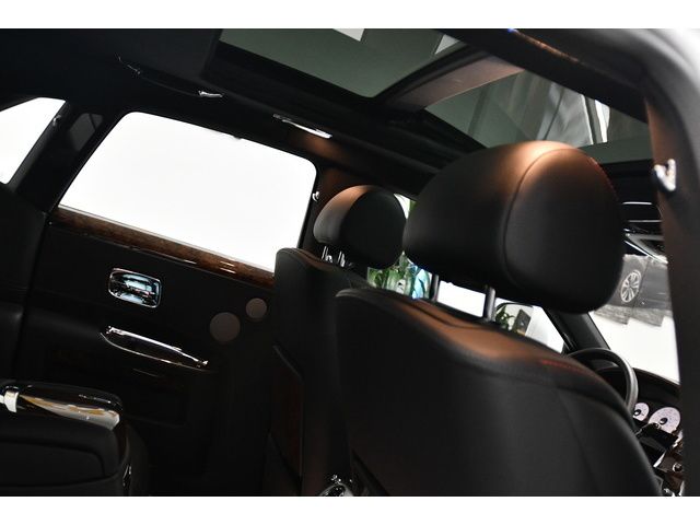 WHITE, 2020 ROLLS-ROYCE GHOST SERIES II Thumnail Image 84